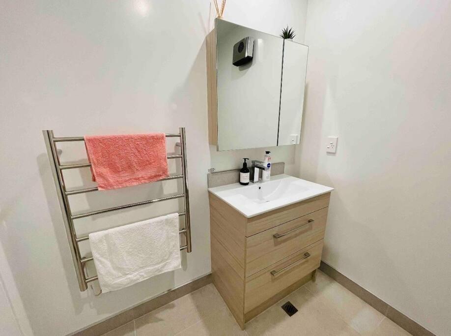 3 Minutes Walk To Riverside Market 4Bed4Bath クライストチャーチ エクステリア 写真