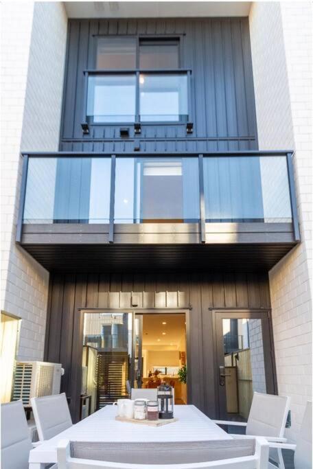 3 Minutes Walk To Riverside Market 4Bed4Bath クライストチャーチ エクステリア 写真